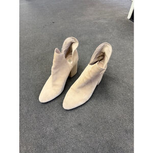 Women's Steve Madden Beige Ankle Boots Size 9.5 suede tan nude